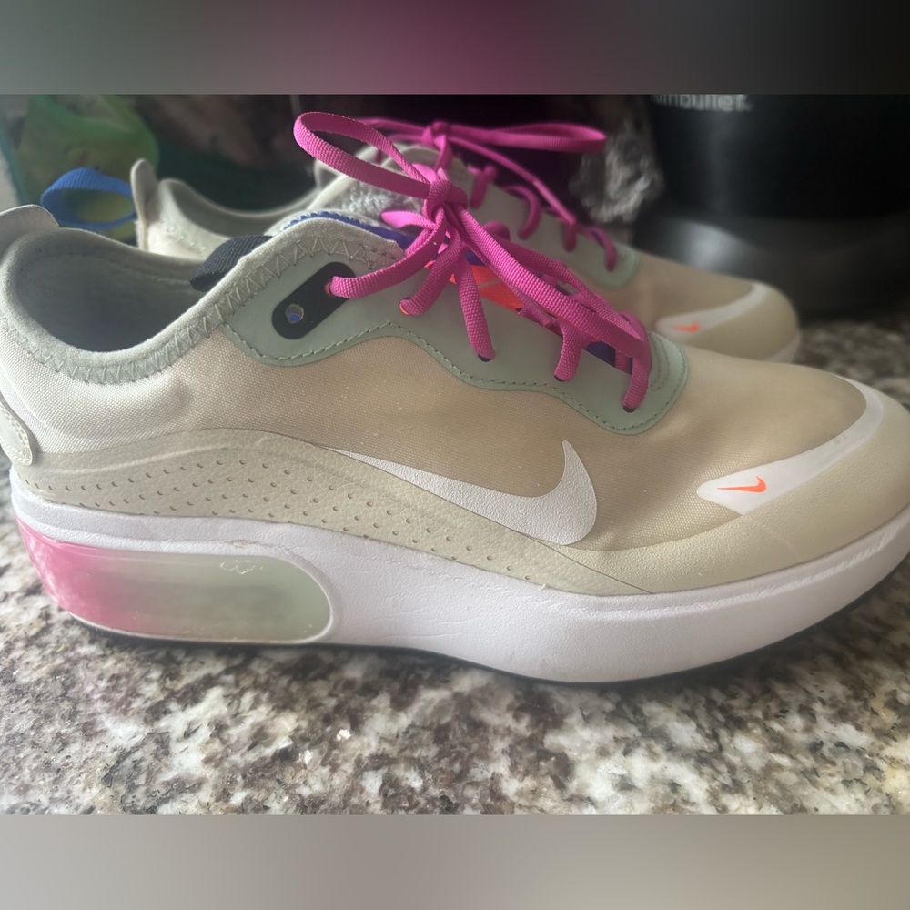 Nike Air Max Dia 'Fossil' Sneakers Women's - Picture 2 of 4